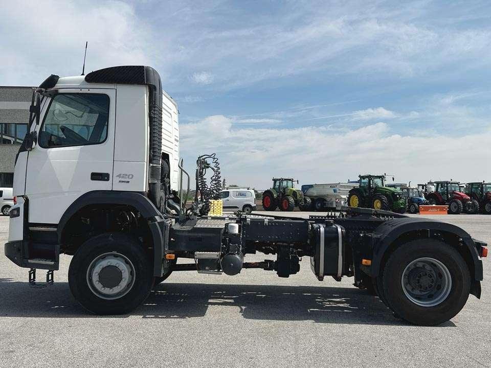 Volvo FMX420 4x4 Photo 2