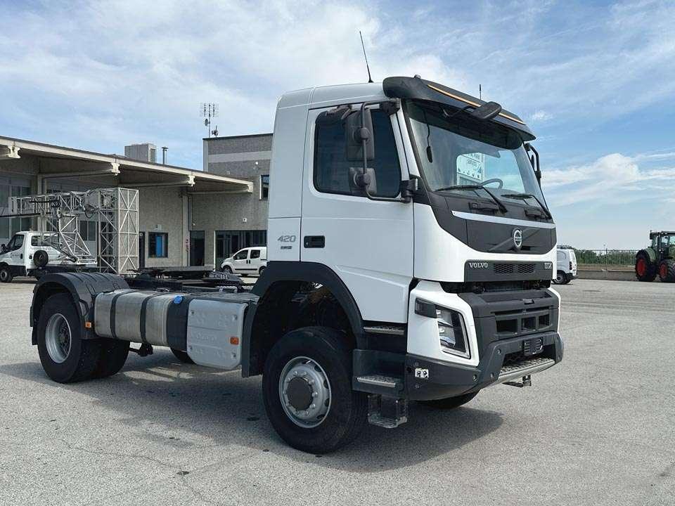 Volvo FMX420 4x4 Photo 21