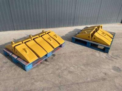 Caterpillar 365 / 374 / 385 / 390 Tips sold by Smitma B.V.