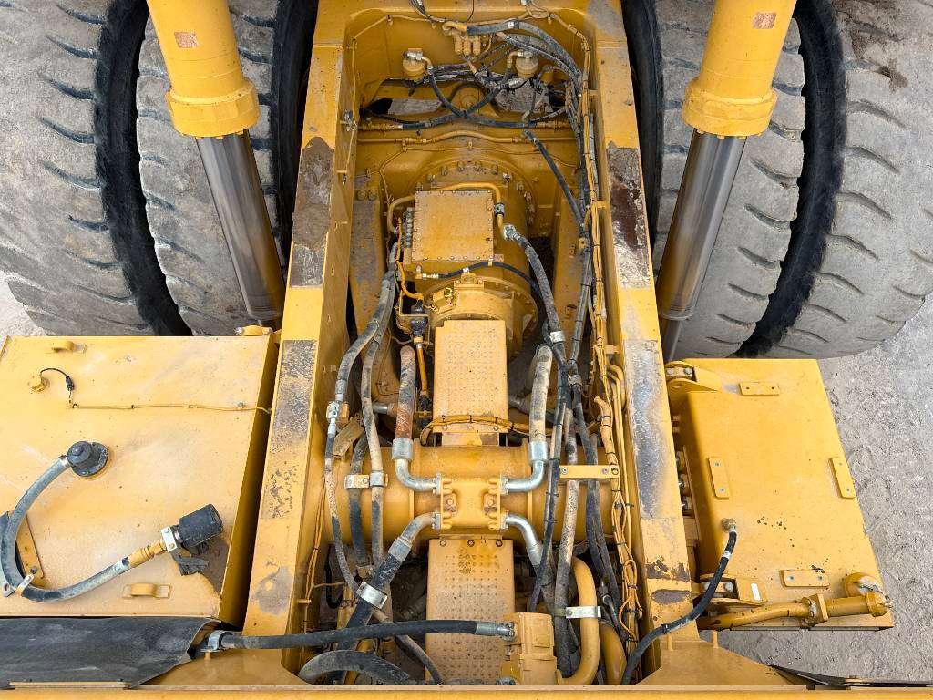 Caterpillar 777G - German Machine / TOP Condition! Photo 26