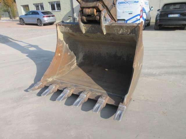 Hitachi ZX210 LC-6 Photo 7