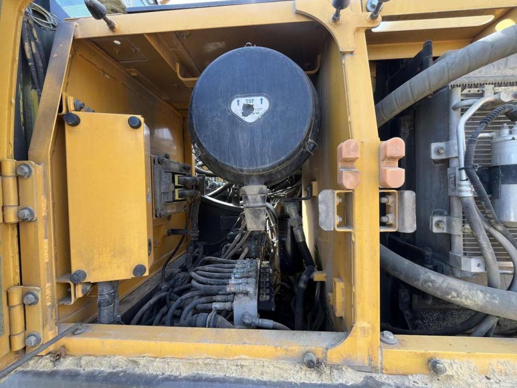 Volvo EC240CL Photo 27
