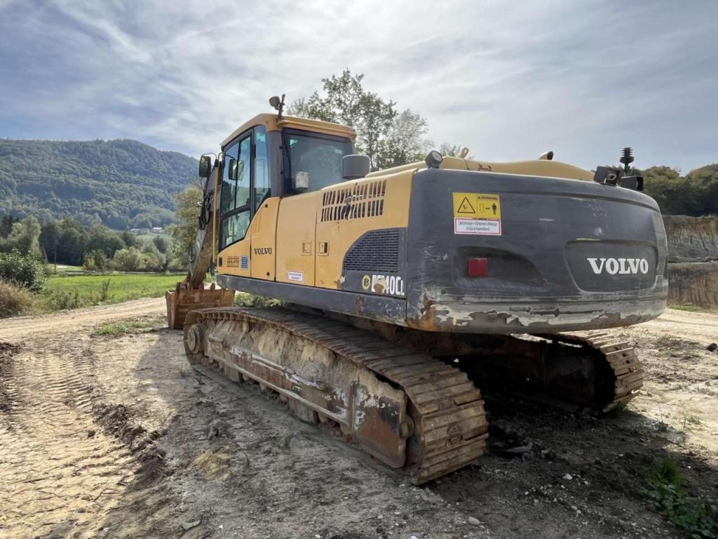Volvo EC240CL Photo 4