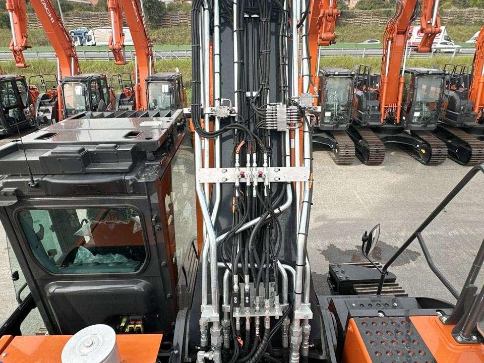 Hitachi KMC380S-7 Photo 10