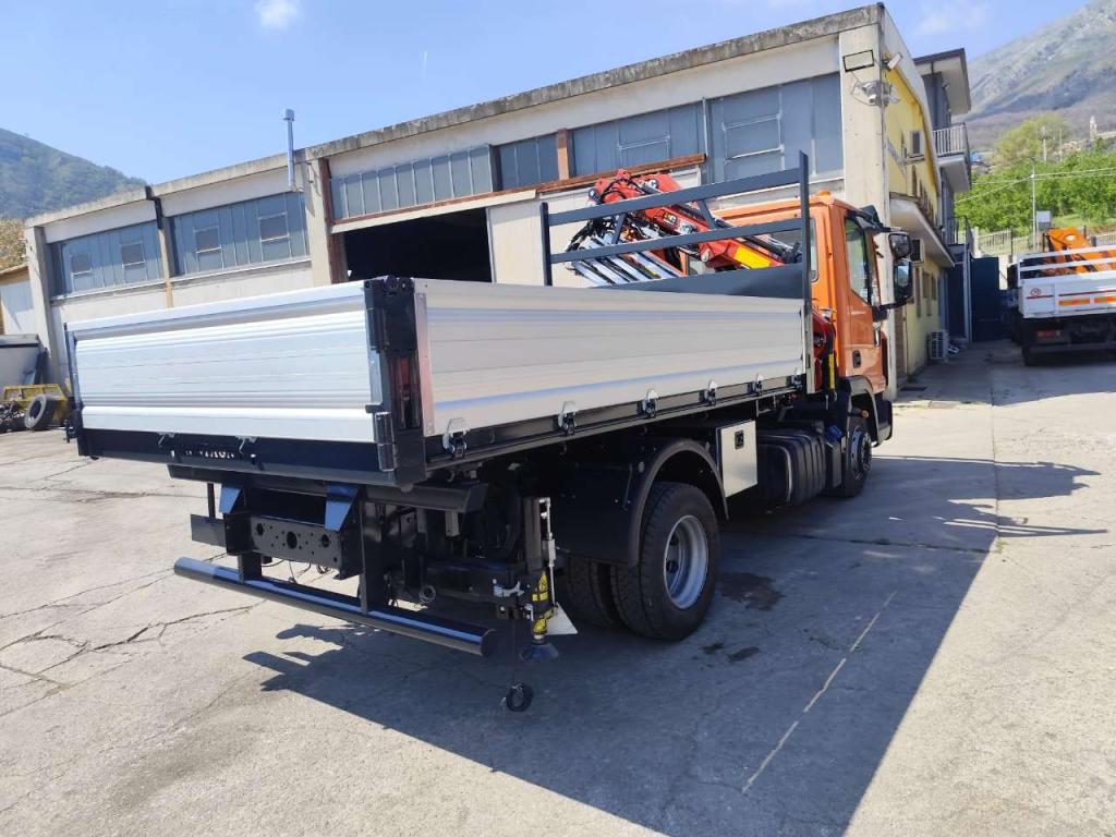 Iveco EUROCARGO 120-190L Photo 8