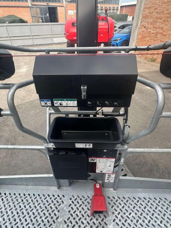 Manitou 200 ATJ Photo 17