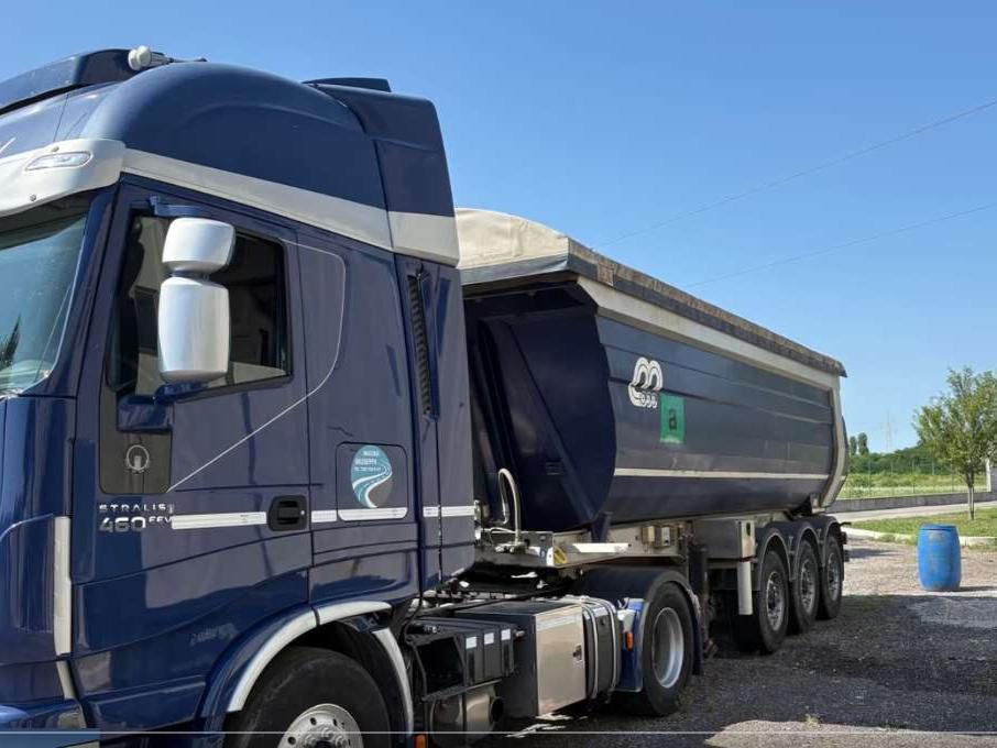 Iveco stralis 460 Photo 1