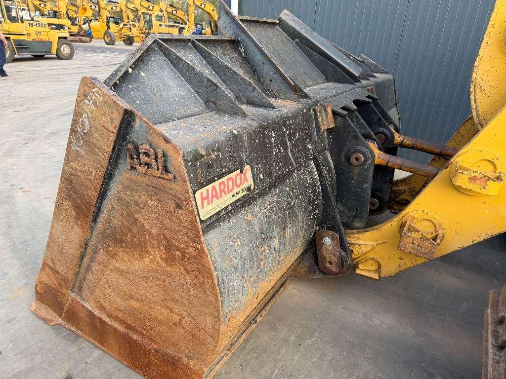 Caterpillar 973D Photo 8
