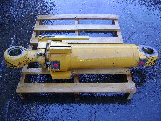 Bucket rotation piston for Liebherr 632 Photo 1