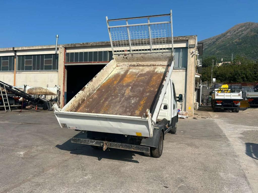 Iveco DAILY 35-110 Photo 14
