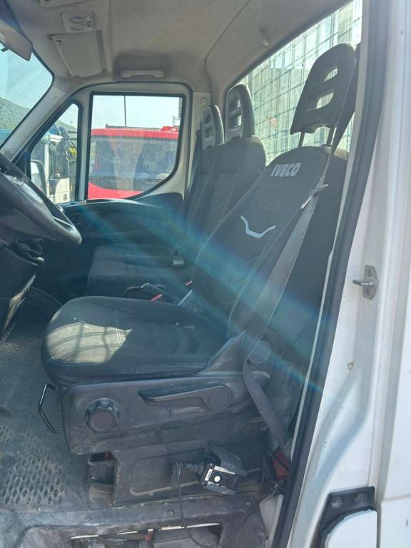 Iveco DAILY 35-110 Photo 24