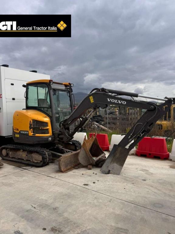 Volvo ECR40D Photo 1