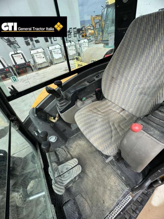 Volvo ECR40D Photo 3