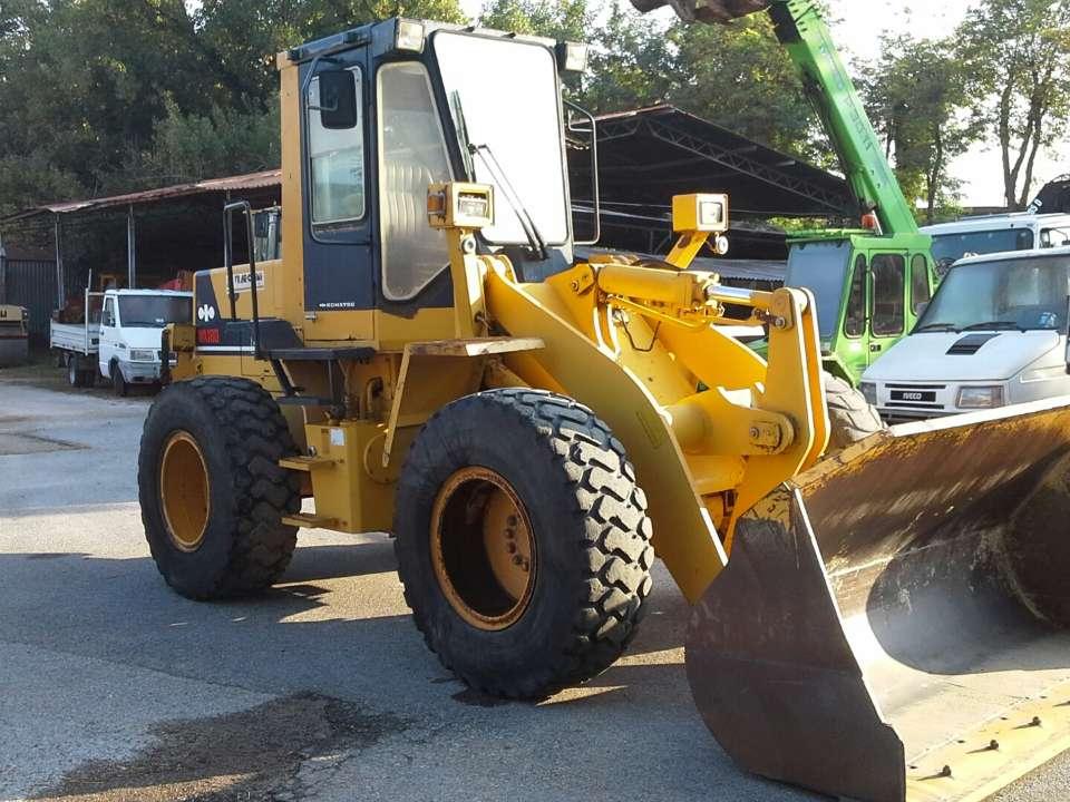 Komatsu WA180 Photo 1