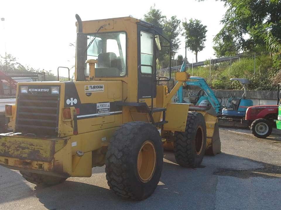 Komatsu WA180 Photo 2