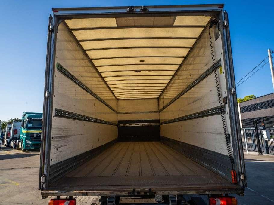 Renault D 16 WIDE 250 DXI DHOLLANDIA Photo 12