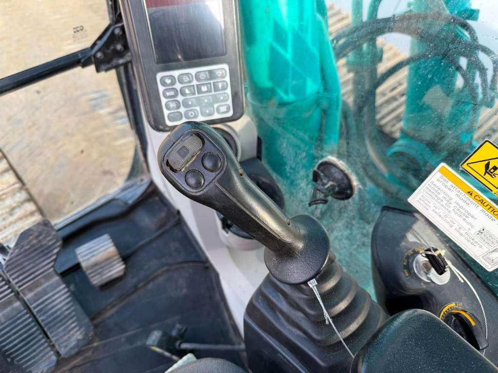 Kobelco SK350LC-9 - Hammer Lines / Quick Coupler Photo 12