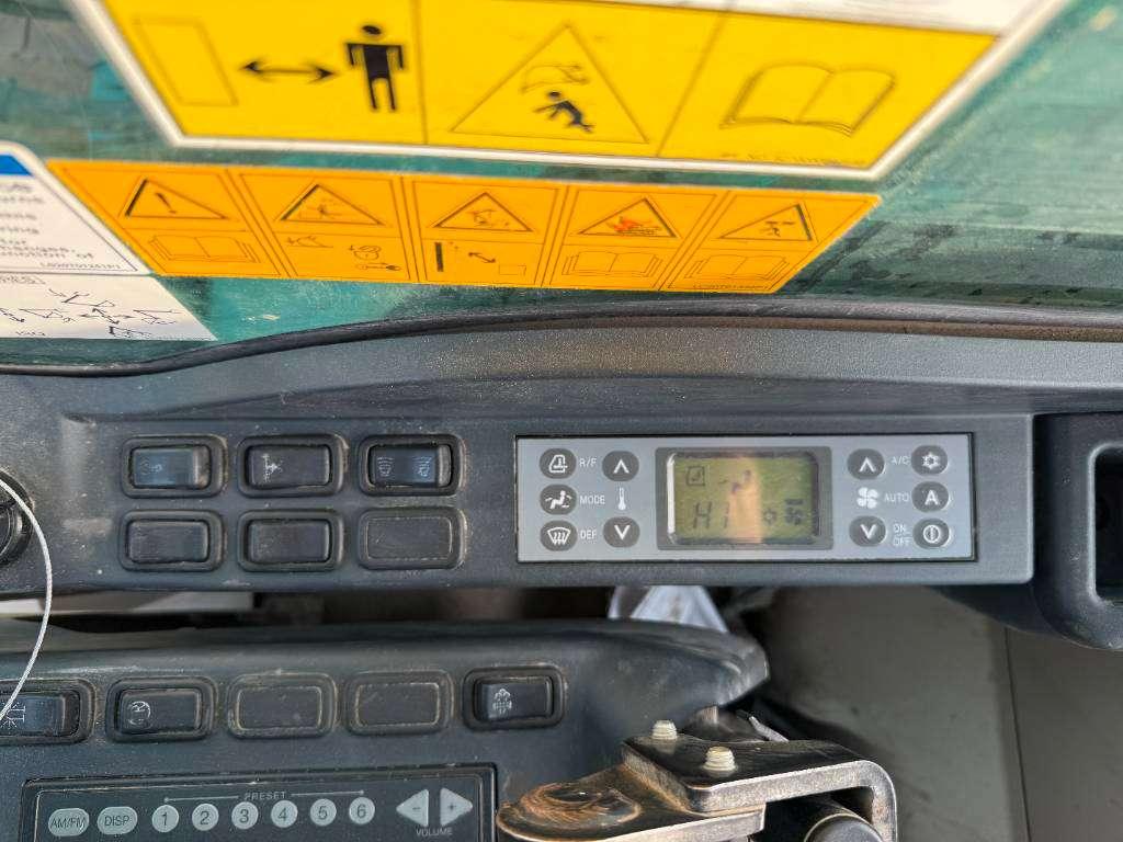 Kobelco SK350LC-9 - Hammer Lines / Quick Coupler Photo 13