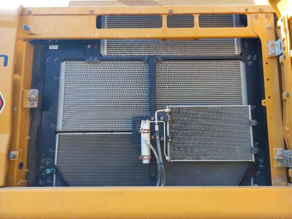 Caterpillar 350 (EXW - Abu Dhabi) Photo 18