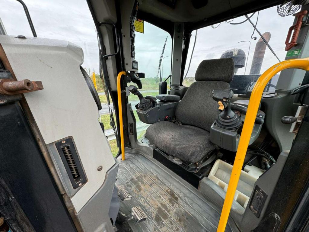 Caterpillar 140M Photo 14