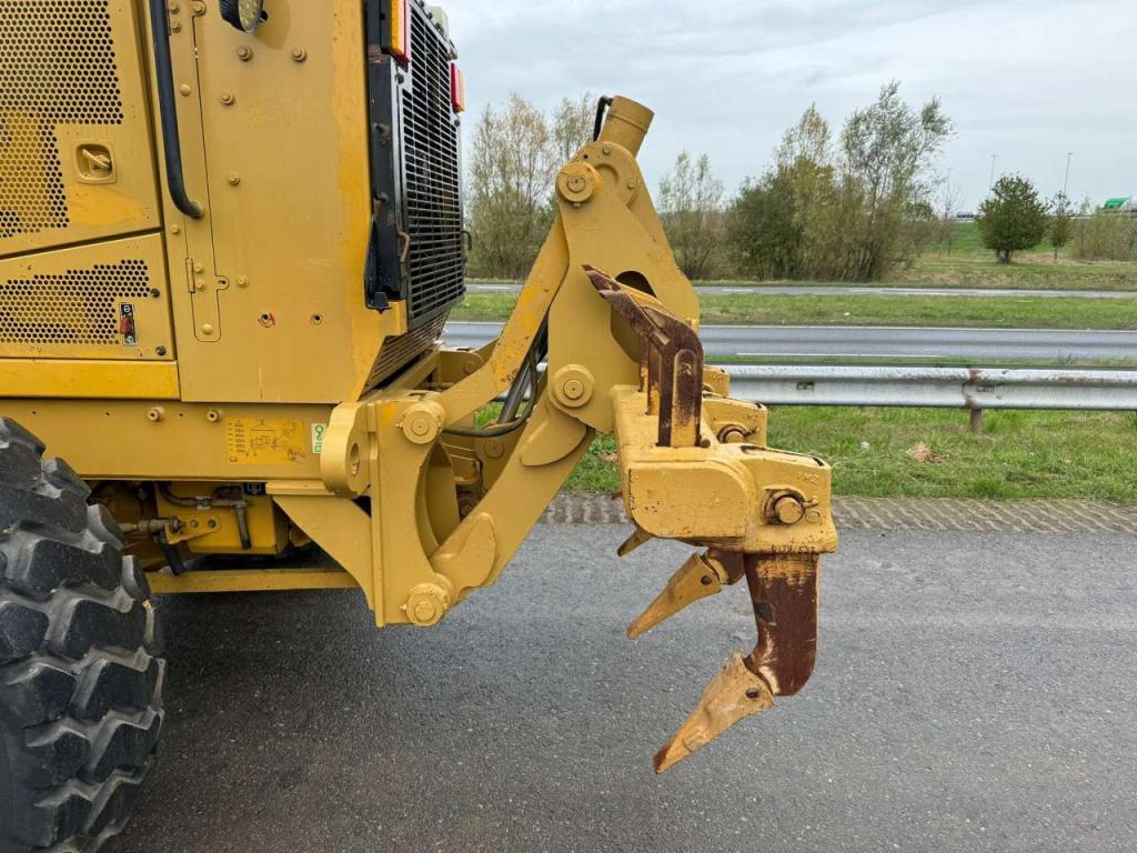 Caterpillar 140M Photo 27