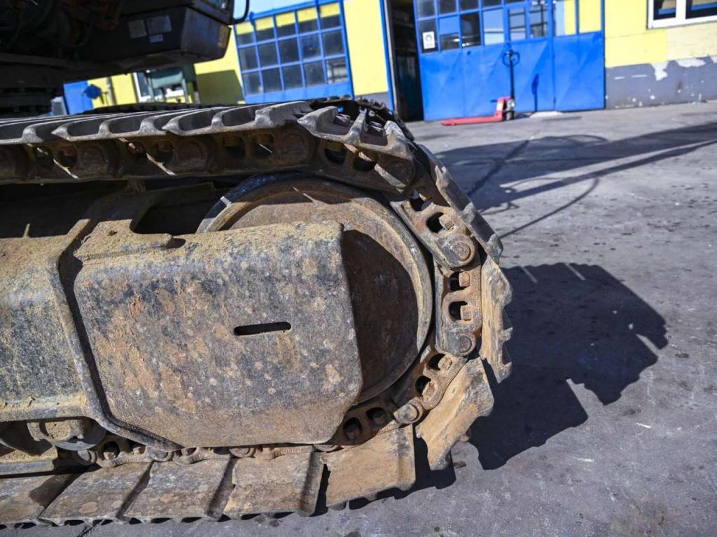 Hitachi ZX350LCN-3 Photo 9