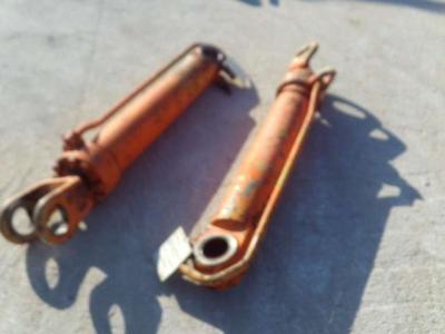 Lifting piston for Fiat Hitachi W170 sold by OLM 90 Srl