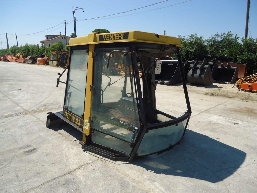 Cab for Venieri 12.23 Photo 1
