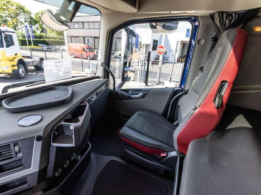 Volvo FH 420 Photo 11
