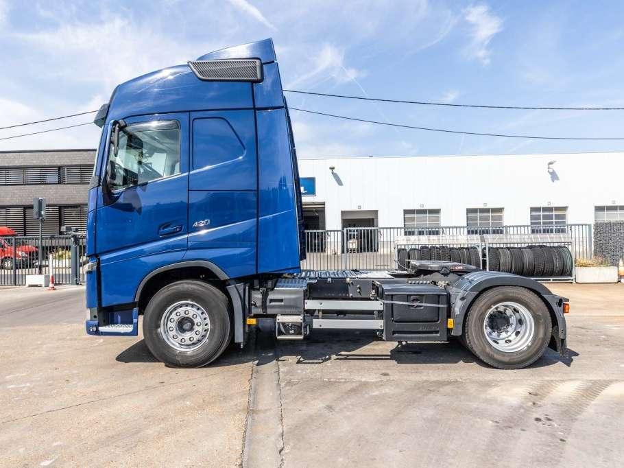 Volvo FH 420 Photo 7