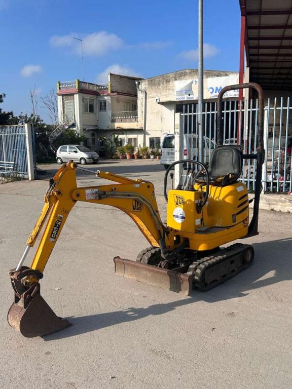 JCB 801.10 Photo 1
