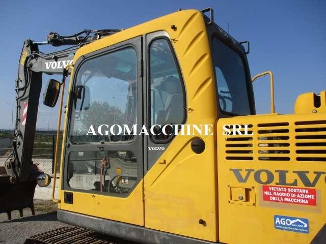 Volvo EC140B LC Photo 14