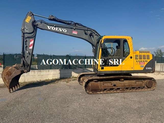 Volvo EC140B LC Photo 2