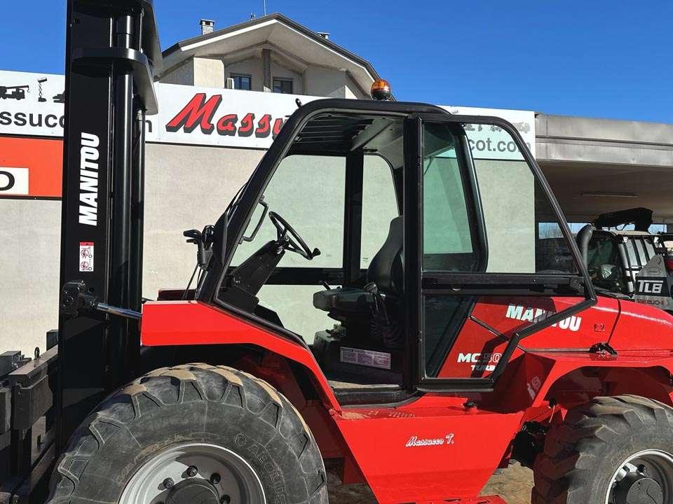 Manitou M50-4 4x4 Photo 14