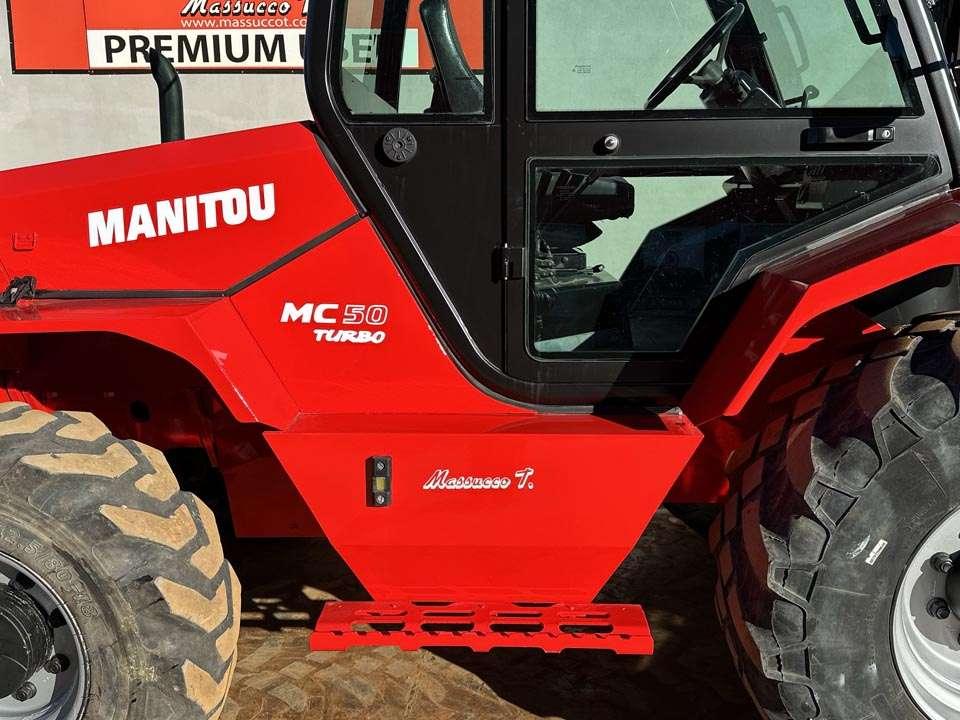 Manitou M50-4 4x4 Photo 7