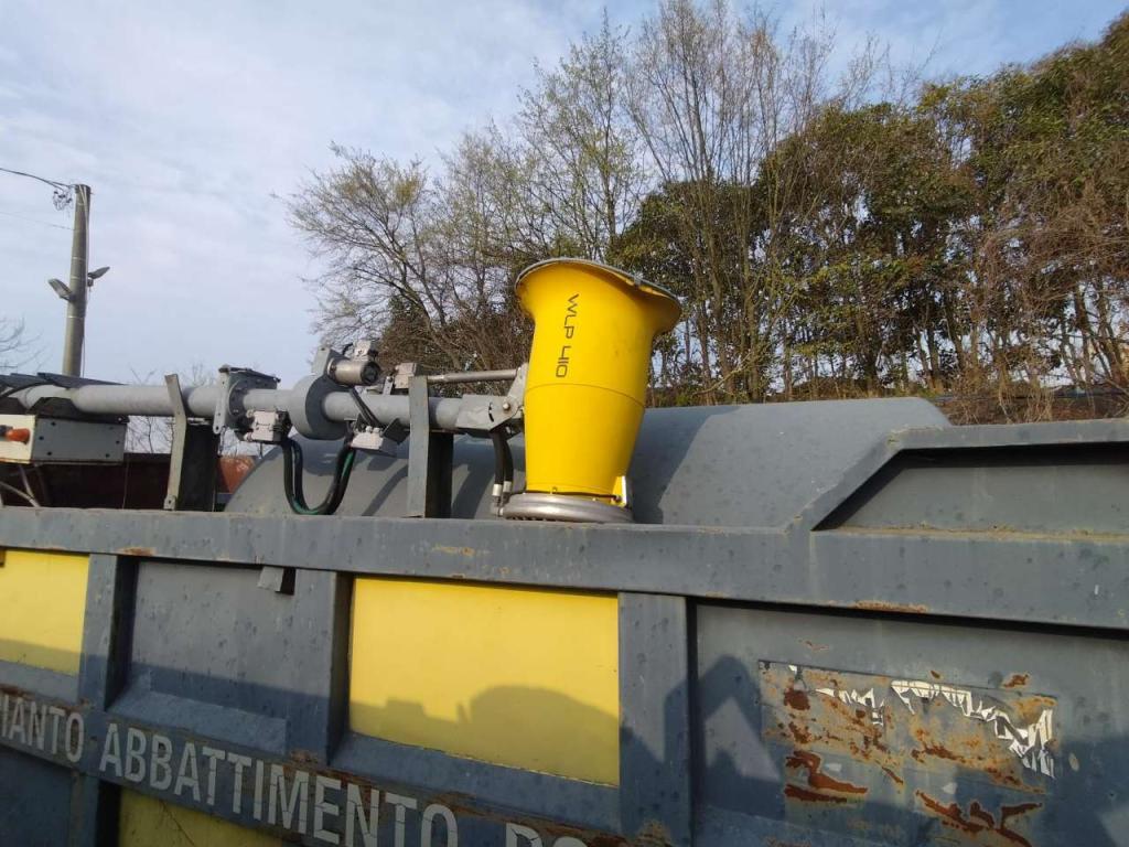 Roll-off container Photo 2