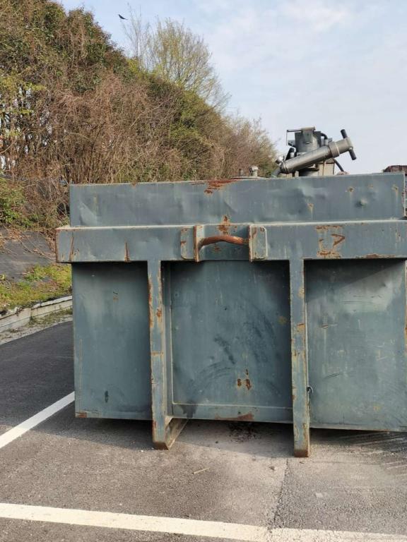 Roll-off container Photo 7