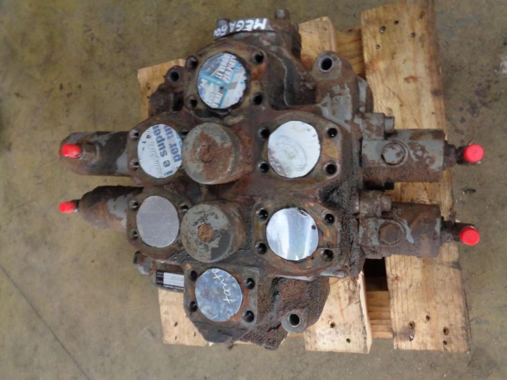 Hydraulic distributor for Doosan - Daewoo Mega 500 Photo 3
