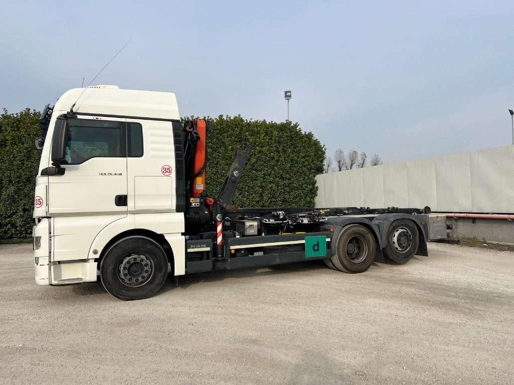 Man TGX 26.480 SCARRABILE CON GRU DIETRO CABINA Photo 2