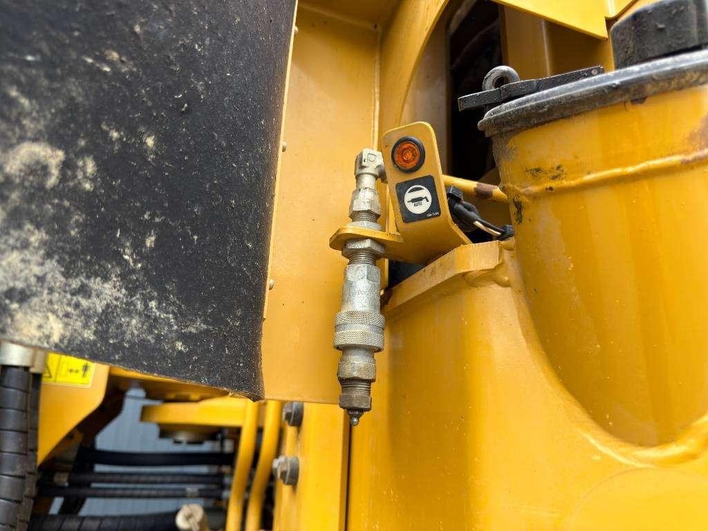 Caterpillar 988K XE Photo 28