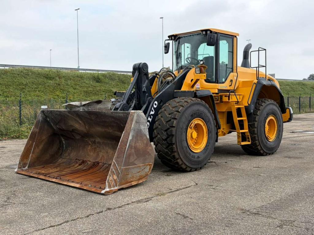 Volvo L150G Photo 2