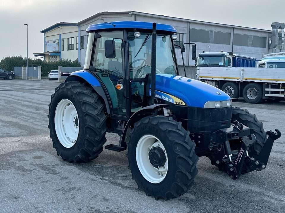 New Holland TD5050 4X4 Photo 12