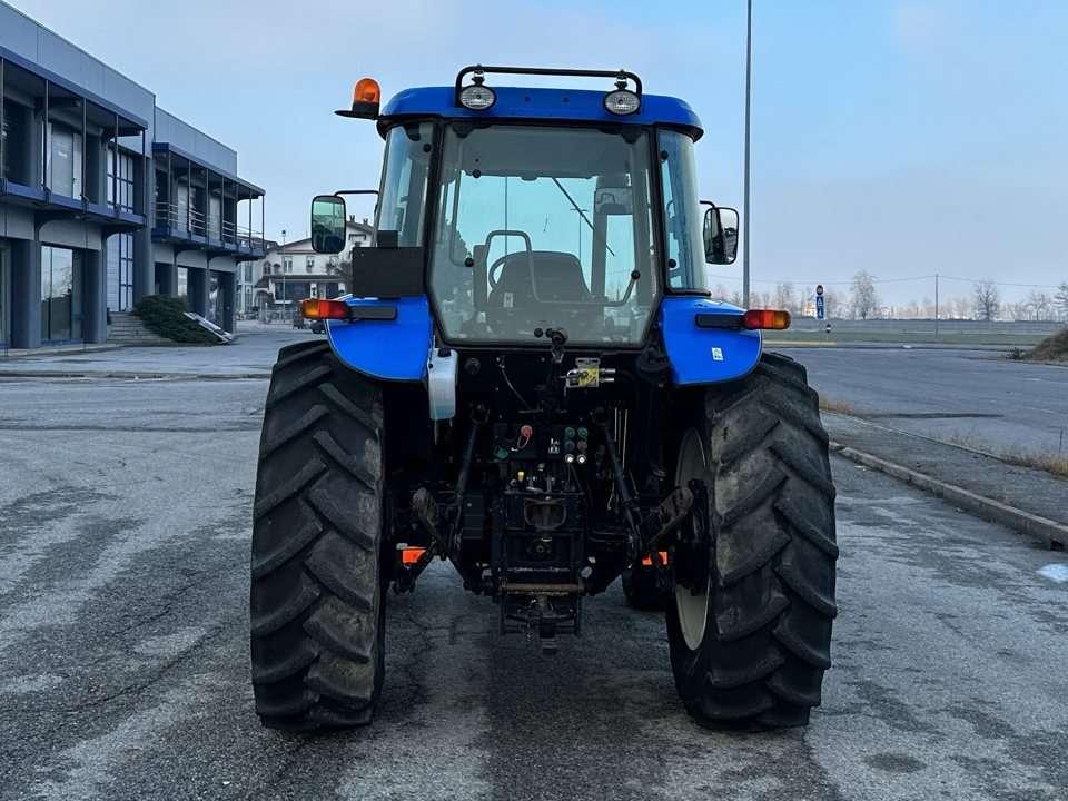 New Holland TD5050 4X4 Photo 15