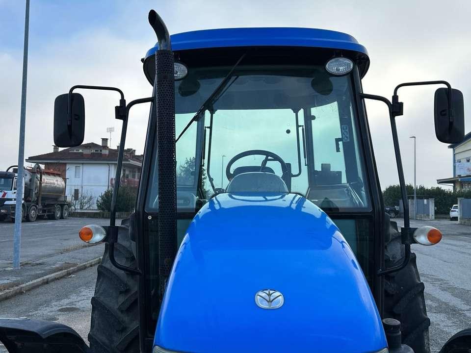 New Holland TD5050 4X4 Photo 6