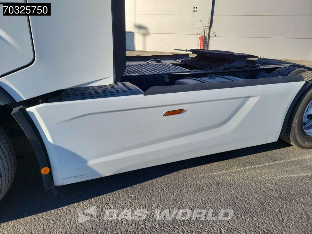 Iveco S-Way 510 4X2 2xTanks Standklima ACC Navi Photo 17
