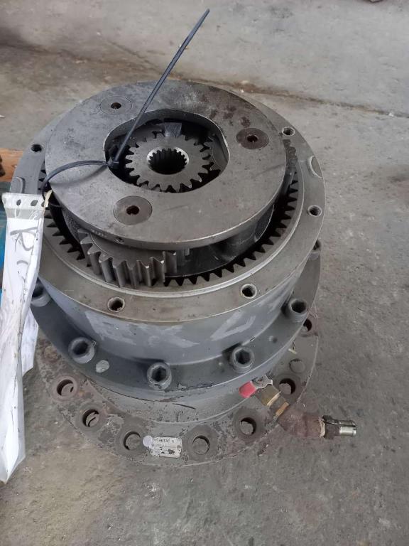 Hitachi Swing drive for Hitachi ZX470 Photo 1