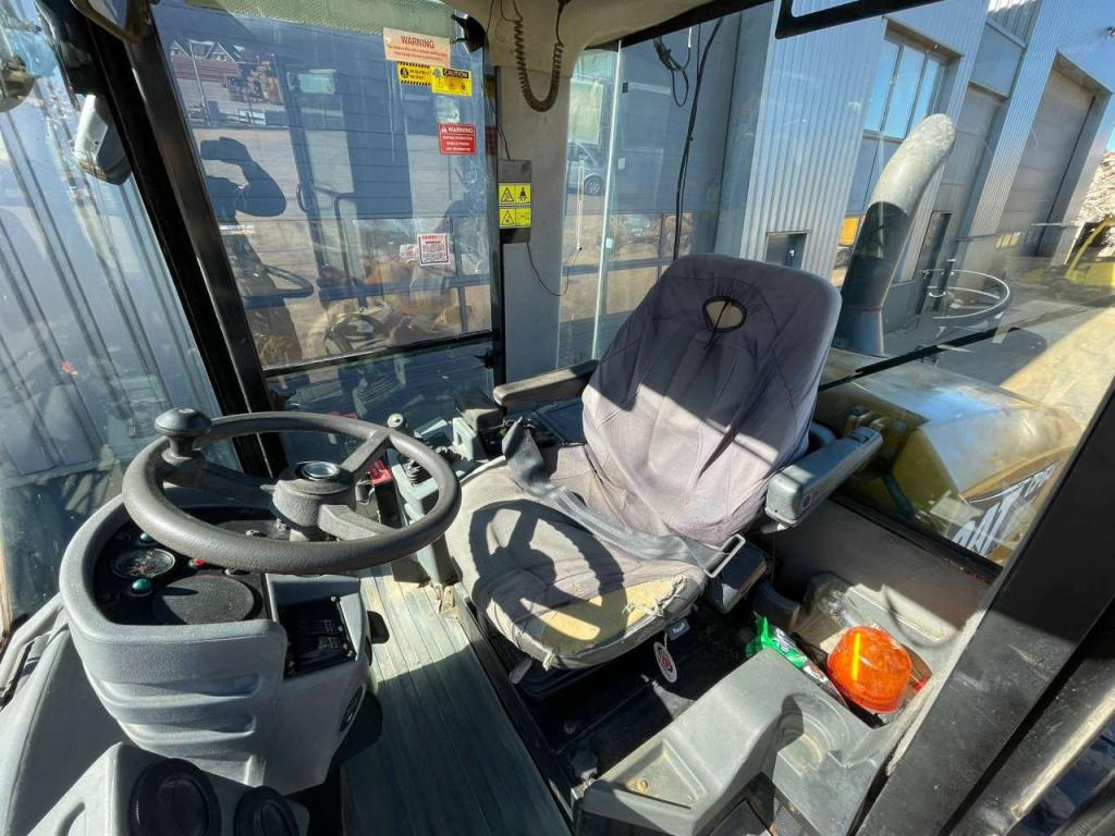 Caterpillar CP64 Photo 17