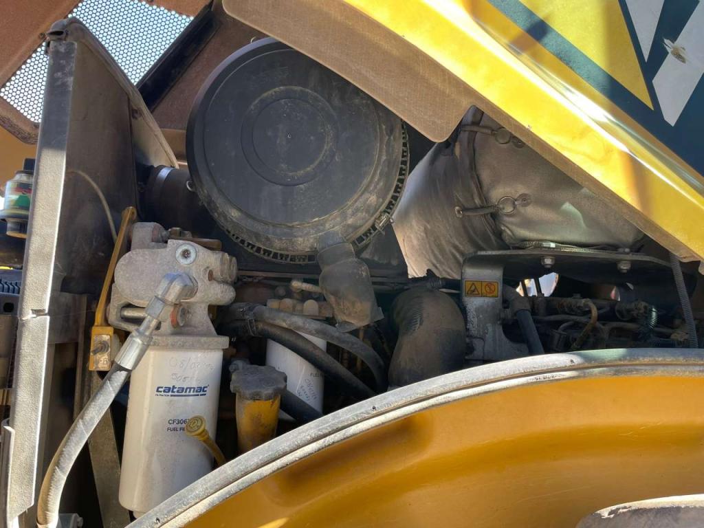 Caterpillar CP64 Photo 25