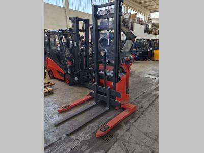 Linde L10AS sold by Uni.Trucks Srl