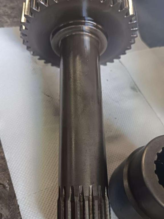 Traction drive for New Holland E 485 B Photo 2